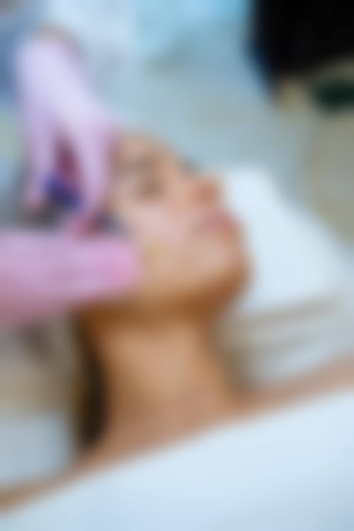 余江医生：值得信赖的美容伙伴