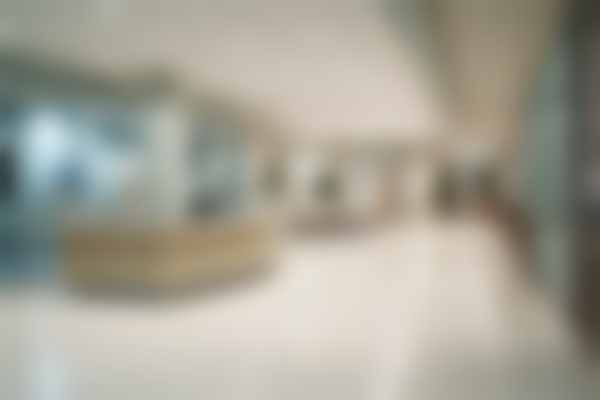 詹新华依托百级层流手术室，筑牢医美手术安心防线