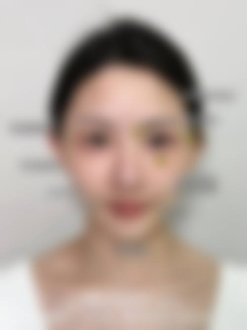 何医生依托高标准硬件的安心塑美体系